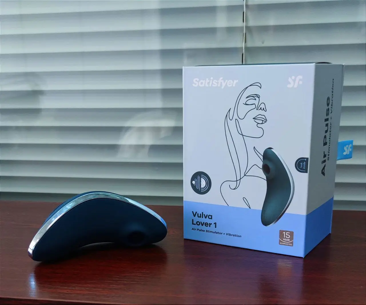vakuumnyi-klytoralnyi-stymuliator-s-vybratsyei-satisfyer-vulva-lover-1-blue-87071643106649